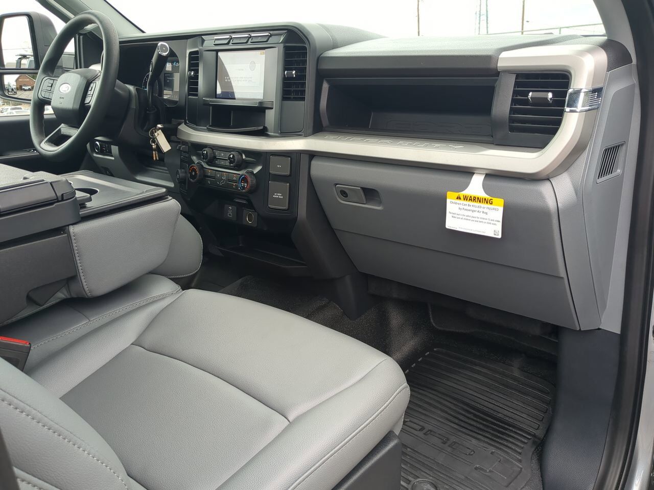 2024 Ford Super Duty F-550 DRW Rollback Appleton WI