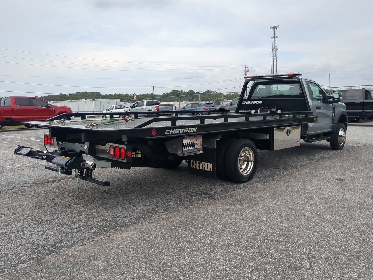 2024 Ford Super Duty F-550 DRW Rollback Appleton WI