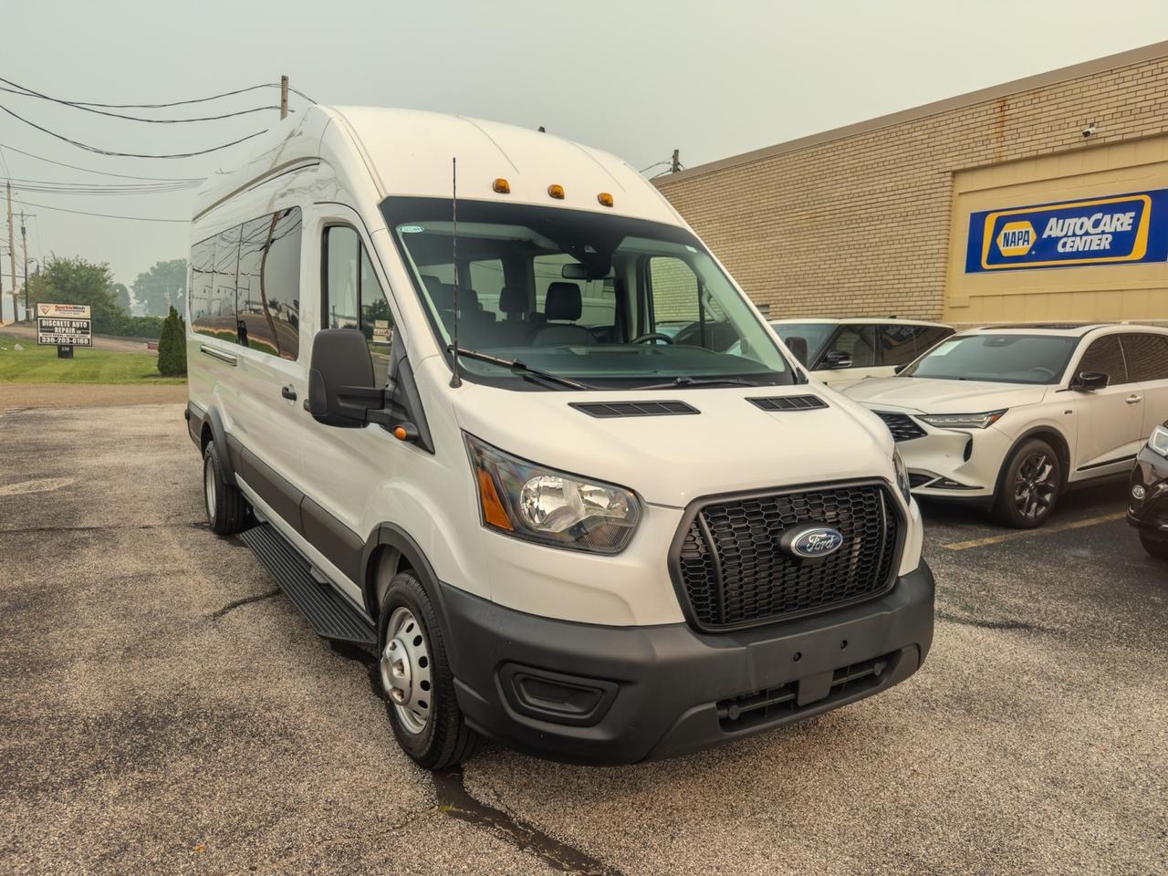 2024 Ford Transit Passenger Wagon T-350 HD XL High Roof 2024 Ford Transit Passenger Wagon T-350 HD XL High Roof