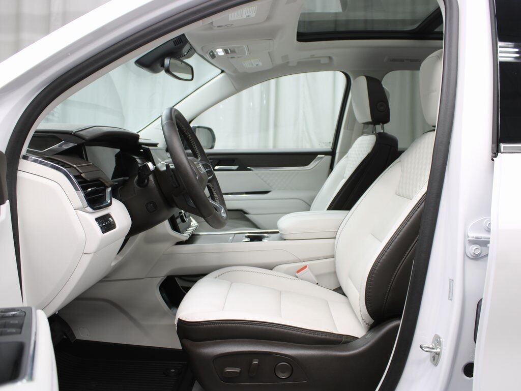 2024 GMC Acadia Denali AWD Fond du Lac WI 2024 GMC Acadia Denali AWD Fond du Lac WI