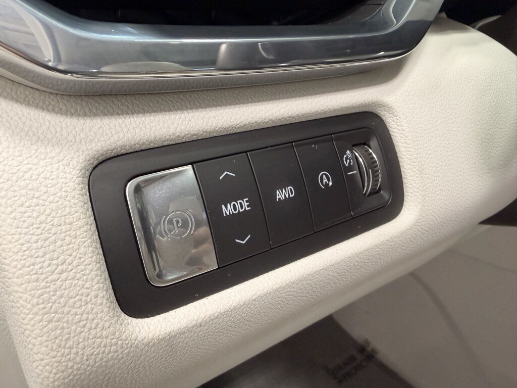 2024 GMC Acadia Denali AWD Minocqua WI 2024 GMC Acadia Denali AWD Minocqua WI