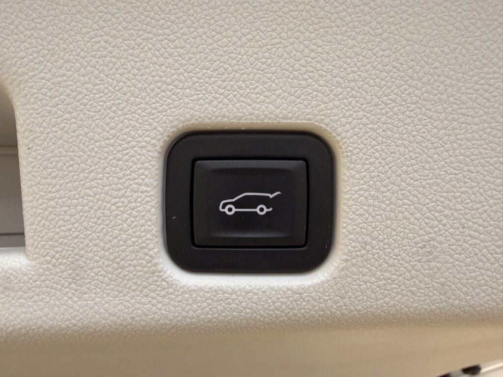 2024 GMC Acadia Denali AWD Minocqua WI 2024 GMC Acadia Denali AWD Minocqua WI