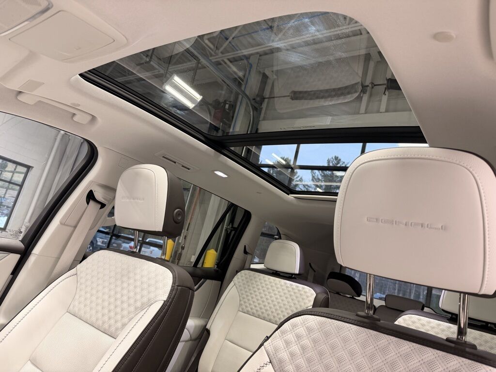 2024 GMC Acadia Denali AWD Minocqua WI 2024 GMC Acadia Denali AWD Minocqua WI