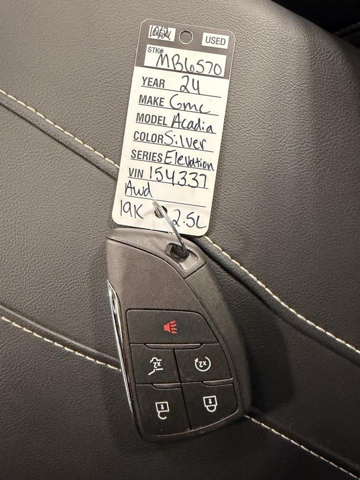 2024 GMC Acadia Elevation AWD Minocqua WI 2024 GMC Acadia Elevation AWD Minocqua WI