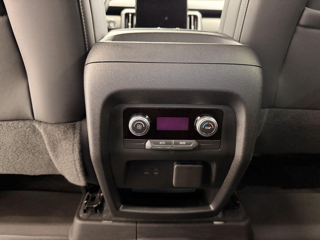 2024 GMC Acadia Elevation AWD Minocqua WI 2024 GMC Acadia Elevation AWD Minocqua WI