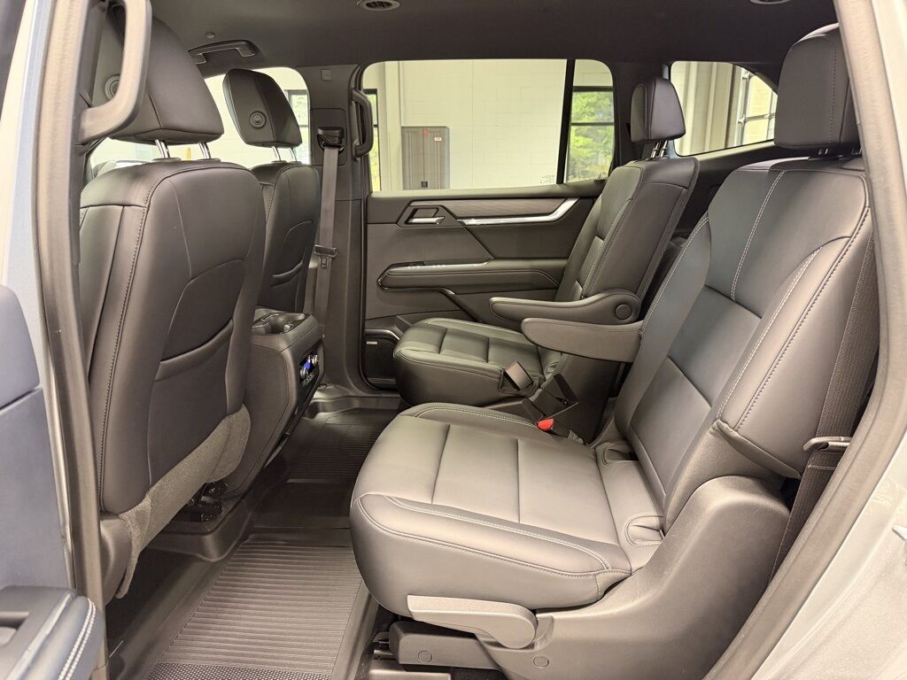 2024 GMC Acadia Elevation AWD Minocqua WI 2024 GMC Acadia Elevation AWD Minocqua WI