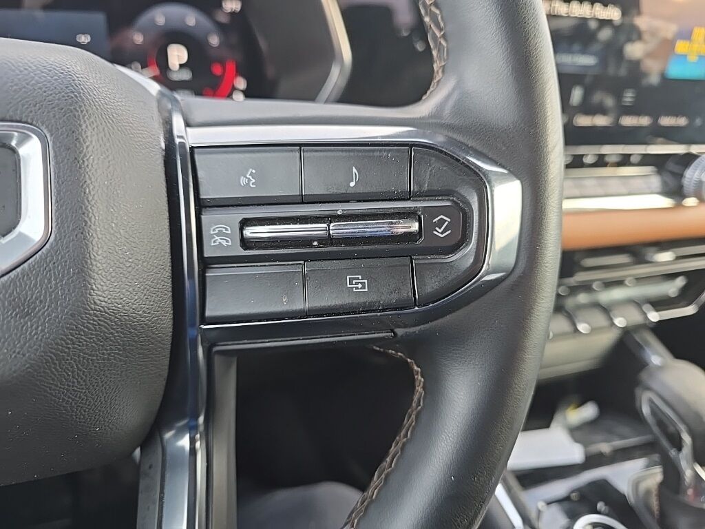 2024 GMC Canyon 4x4 Crew Cab AT4 Fond du Lac WI 2024 GMC Canyon 4x4 Crew Cab AT4 Fond du Lac WI