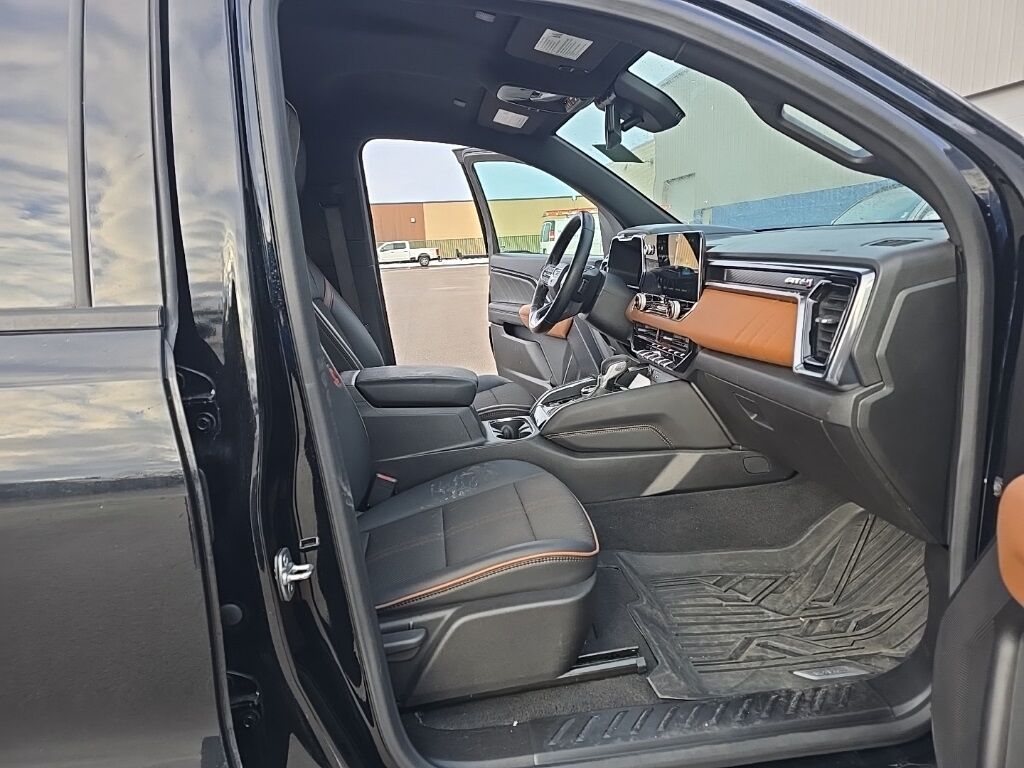 2024 GMC Canyon 4x4 Crew Cab AT4 Fond du Lac WI 2024 GMC Canyon 4x4 Crew Cab AT4 Fond du Lac WI