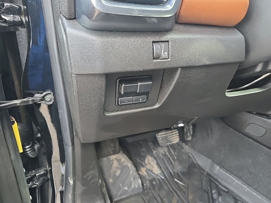 2024 GMC Canyon 4x4 Crew Cab AT4 Fond du Lac WI 2024 GMC Canyon 4x4 Crew Cab AT4 Fond du Lac WI