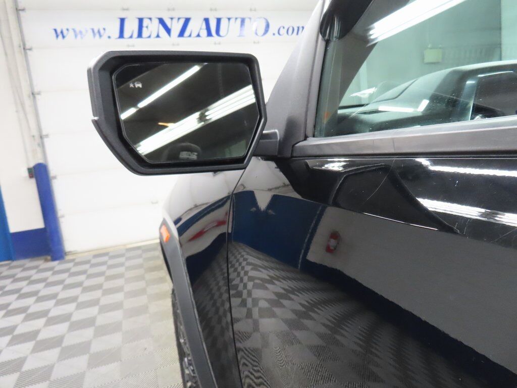 2024 GMC Canyon 4x4 Crew Cab AT4 Fond du Lac WI 2024 GMC Canyon 4x4 Crew Cab AT4 Fond du Lac WI