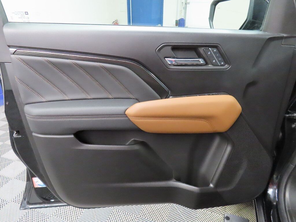 2024 GMC Canyon 4x4 Crew Cab AT4 Fond du Lac WI 2024 GMC Canyon 4x4 Crew Cab AT4 Fond du Lac WI