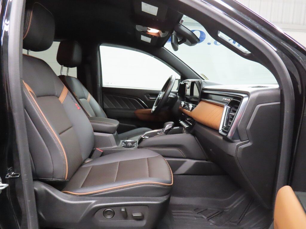 2024 GMC Canyon 4x4 Crew Cab AT4 Fond du Lac WI 2024 GMC Canyon 4x4 Crew Cab AT4 Fond du Lac WI