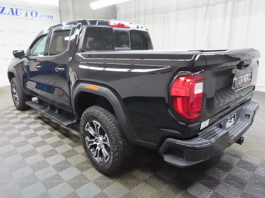 2024 GMC Canyon 4x4 Crew Cab AT4 Fond du Lac WI 2024 GMC Canyon 4x4 Crew Cab AT4 Fond du Lac WI