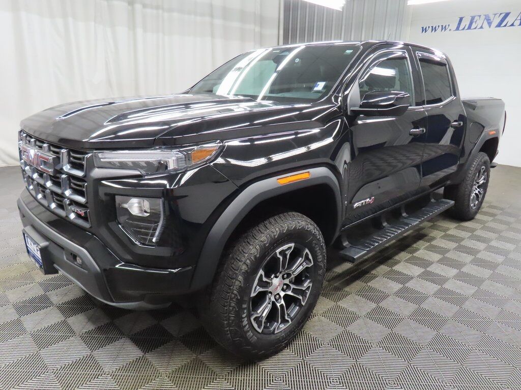 2024 GMC Canyon 4x4 Crew Cab AT4 Fond du Lac WI 2024 GMC Canyon 4x4 Crew Cab AT4 Fond du Lac WI