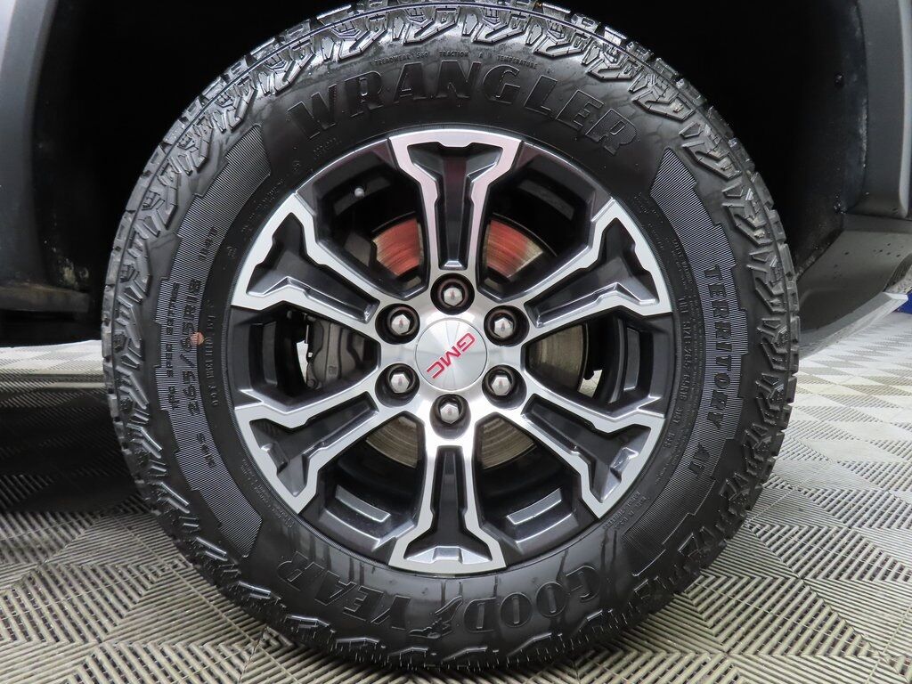 2024 GMC Canyon 4x4 Crew Cab AT4 Fond du Lac WI 2024 GMC Canyon 4x4 Crew Cab AT4 Fond du Lac WI