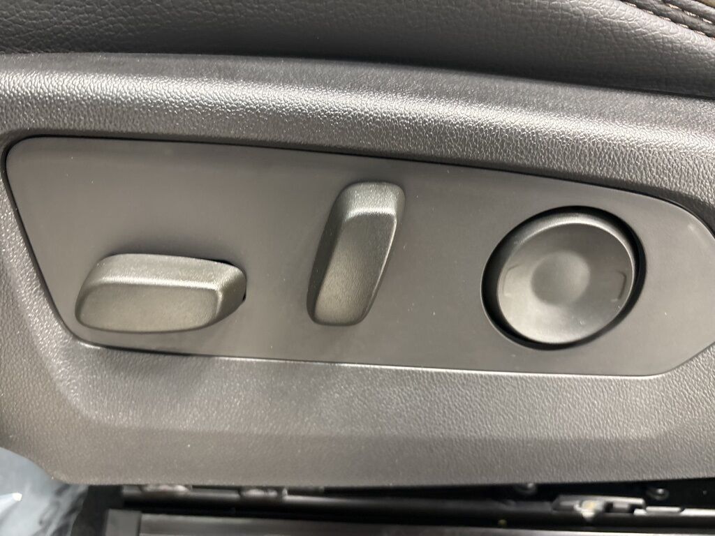 2024 GMC Canyon 4x4 Crew Cab Denali Fond du Lac WI 2024 GMC Canyon 4x4 Crew Cab Denali Fond du Lac WI