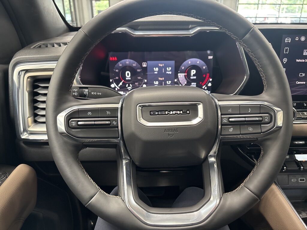 2024 GMC Canyon 4x4 Crew Cab Denali Fond du Lac WI 2024 GMC Canyon 4x4 Crew Cab Denali Fond du Lac WI