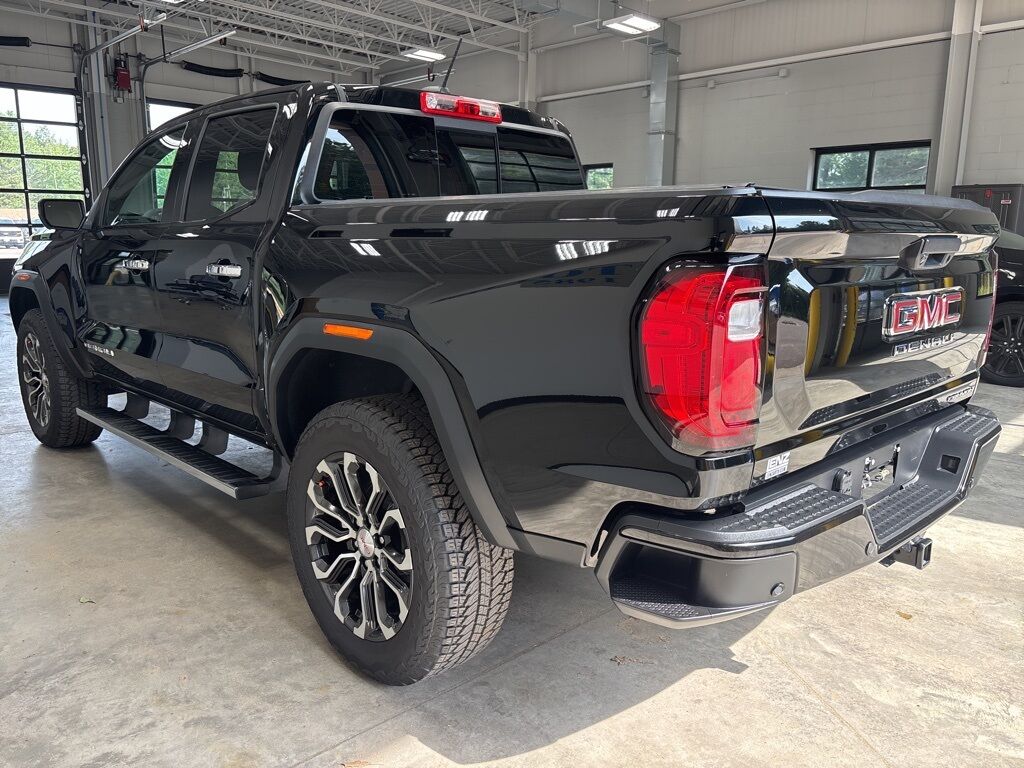 2024 GMC Canyon 4x4 Crew Cab Denali Fond du Lac WI 2024 GMC Canyon 4x4 Crew Cab Denali Fond du Lac WI