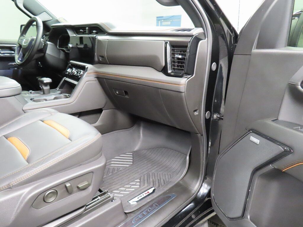 2024 GMC Sierra 1500 4x4 Crew Cab AT4 Fond du Lac WI 2024 GMC Sierra 1500 4x4 Crew Cab AT4 Fond du Lac WI