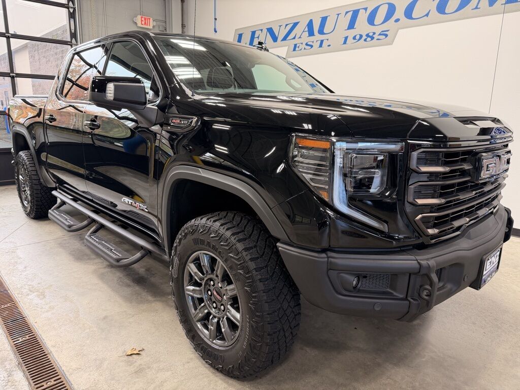 2024 GMC Sierra 1500 4x4 Crew Cab AT4X