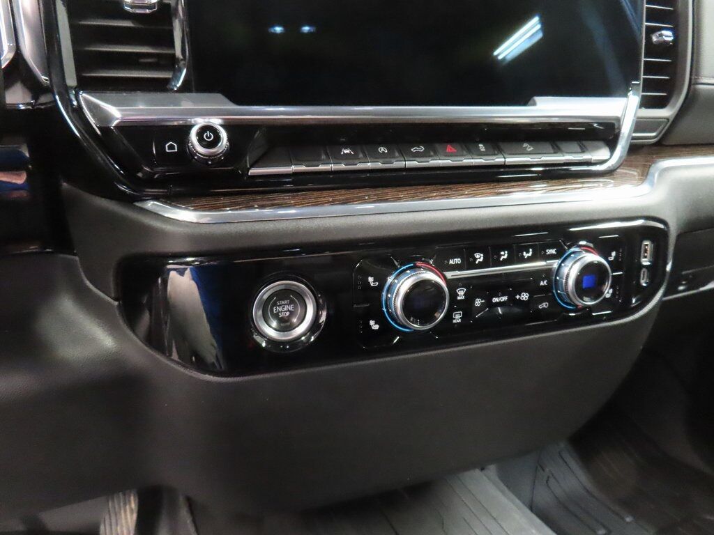 2024 GMC Sierra 1500 4x4 Crew Cab Elevation Fond du Lac WI 2024 GMC Sierra 1500 4x4 Crew Cab Elevation Fond du Lac WI