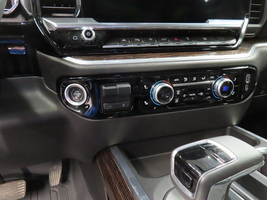 2024 GMC Sierra 1500 4x4 Crew Cab Elevation Fond du Lac WI 2024 GMC Sierra 1500 4x4 Crew Cab Elevation Fond du Lac WI