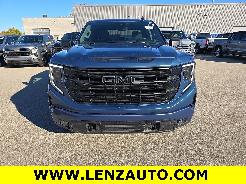 2024 GMC Sierra 1500 4x4 Crew Cab Elevation Minocqua WI 2024 GMC Sierra 1500 4x4 Crew Cab Elevation Minocqua WI