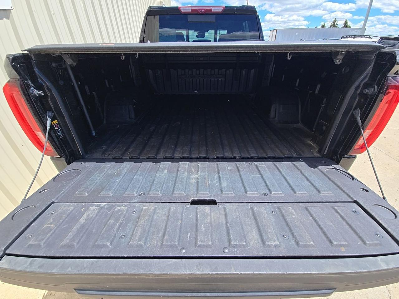 2024 GMC Sierra 1500 Denali Watertown SD 2024 GMC Sierra 1500 Denali Watertown SD