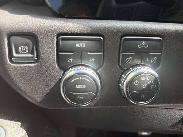 2024 GMC Sierra 1500 Elevation Watertown SD 2024 GMC Sierra 1500 Elevation Watertown SD