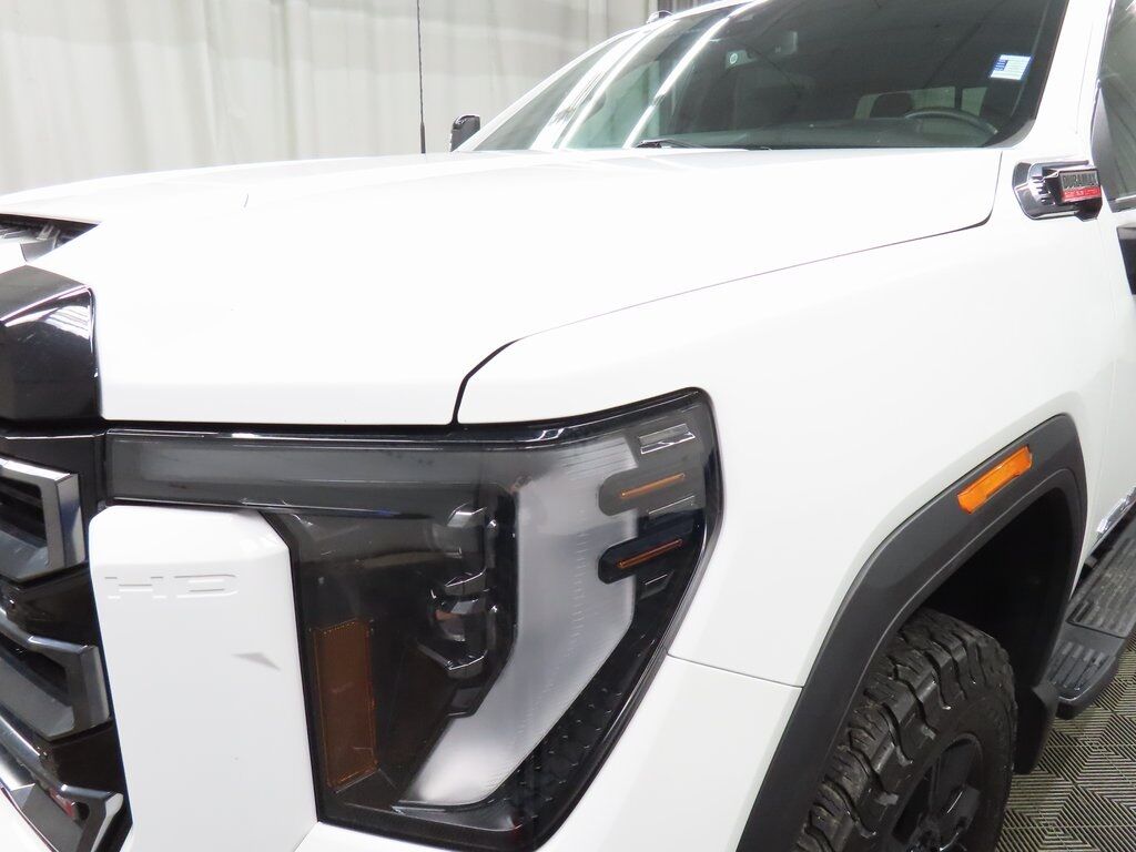 2024 GMC Sierra 2500HD 4x4 Crew Cab AT4 Fond du Lac WI 2024 GMC Sierra 2500HD 4x4 Crew Cab AT4 Fond du Lac WI