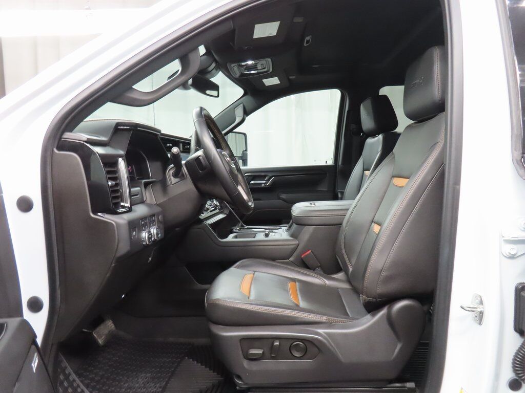 2024 GMC Sierra 2500HD 4x4 Crew Cab AT4 Fond du Lac WI 2024 GMC Sierra 2500HD 4x4 Crew Cab AT4 Fond du Lac WI