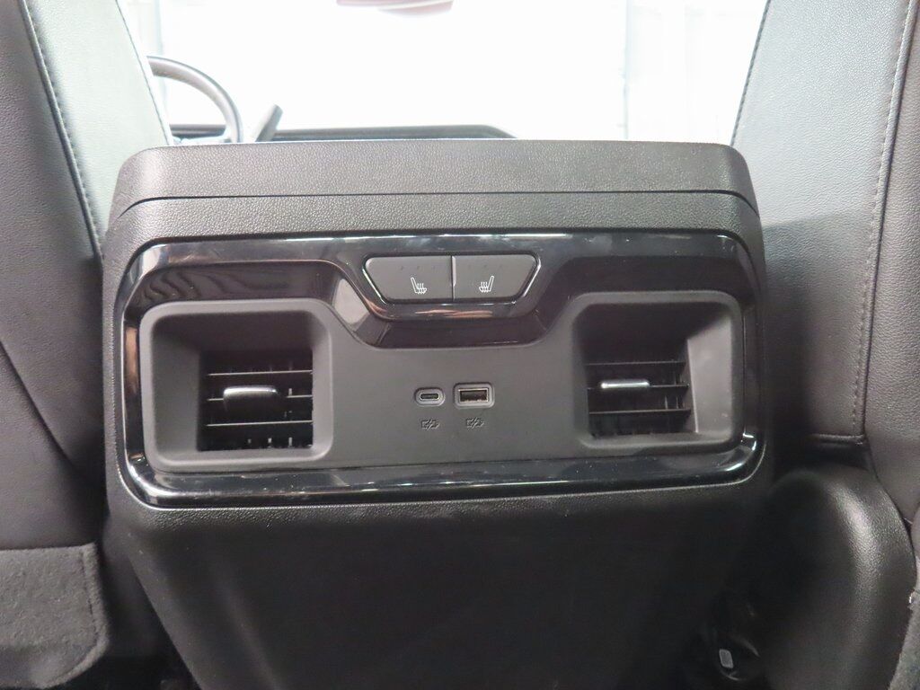 2024 GMC Sierra 2500HD 4x4 Crew Cab AT4 Fond du Lac WI 2024 GMC Sierra 2500HD 4x4 Crew Cab AT4 Fond du Lac WI