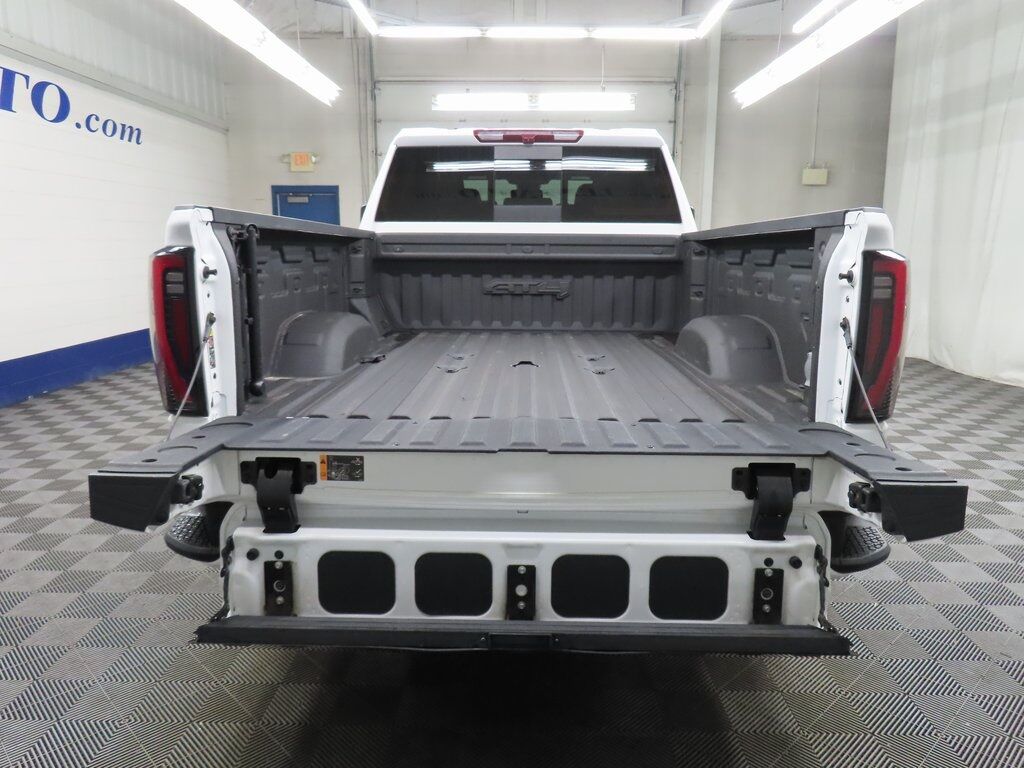 2024 GMC Sierra 2500HD 4x4 Crew Cab AT4 Fond du Lac WI 2024 GMC Sierra 2500HD 4x4 Crew Cab AT4 Fond du Lac WI