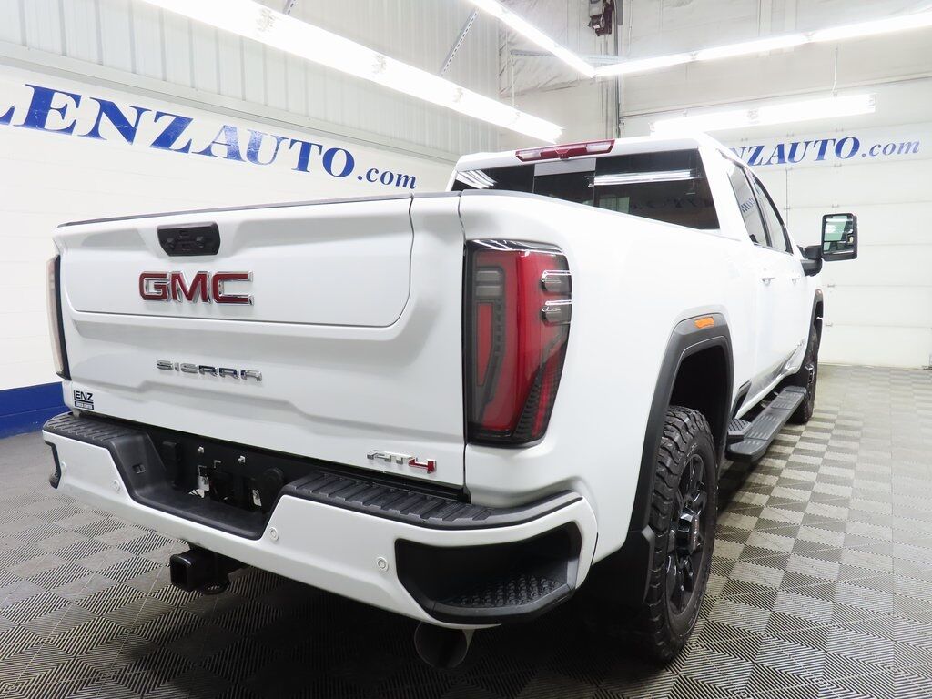 2024 GMC Sierra 2500HD 4x4 Crew Cab AT4 Fond du Lac WI 2024 GMC Sierra 2500HD 4x4 Crew Cab AT4 Fond du Lac WI