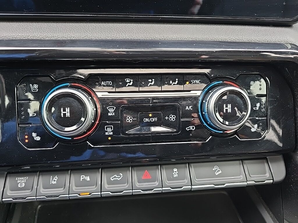 2024 GMC Sierra 2500HD 4x4 Crew Cab AT4 Fond du Lac WI 2024 GMC Sierra 2500HD 4x4 Crew Cab AT4 Fond du Lac WI