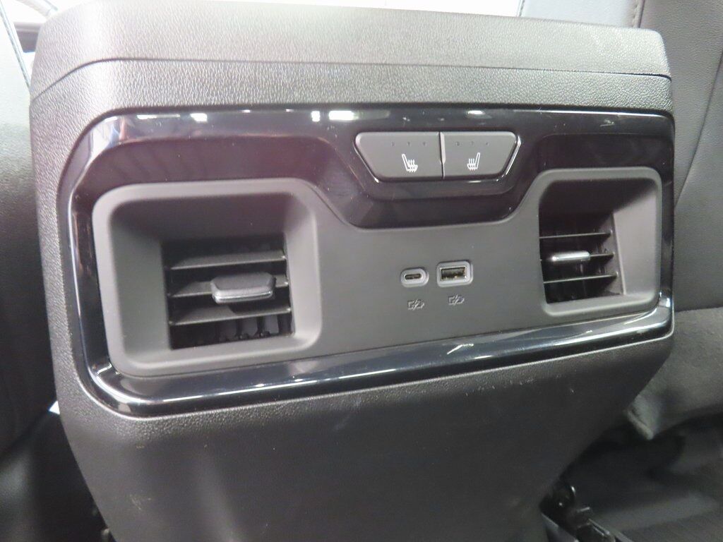 2024 GMC Sierra 2500HD 4x4 Crew Cab AT4 Fond du Lac WI 2024 GMC Sierra 2500HD 4x4 Crew Cab AT4 Fond du Lac WI