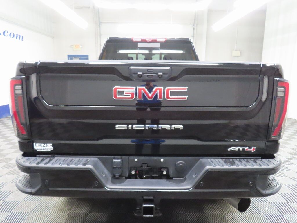 2024 GMC Sierra 2500HD 4x4 Crew Cab AT4 Fond du Lac WI 2024 GMC Sierra 2500HD 4x4 Crew Cab AT4 Fond du Lac WI