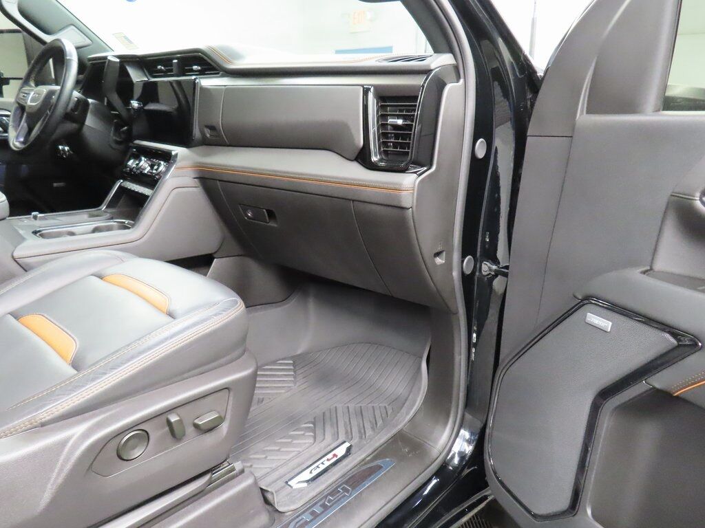 2024 GMC Sierra 2500HD 4x4 Crew Cab AT4 Fond du Lac WI 2024 GMC Sierra 2500HD 4x4 Crew Cab AT4 Fond du Lac WI