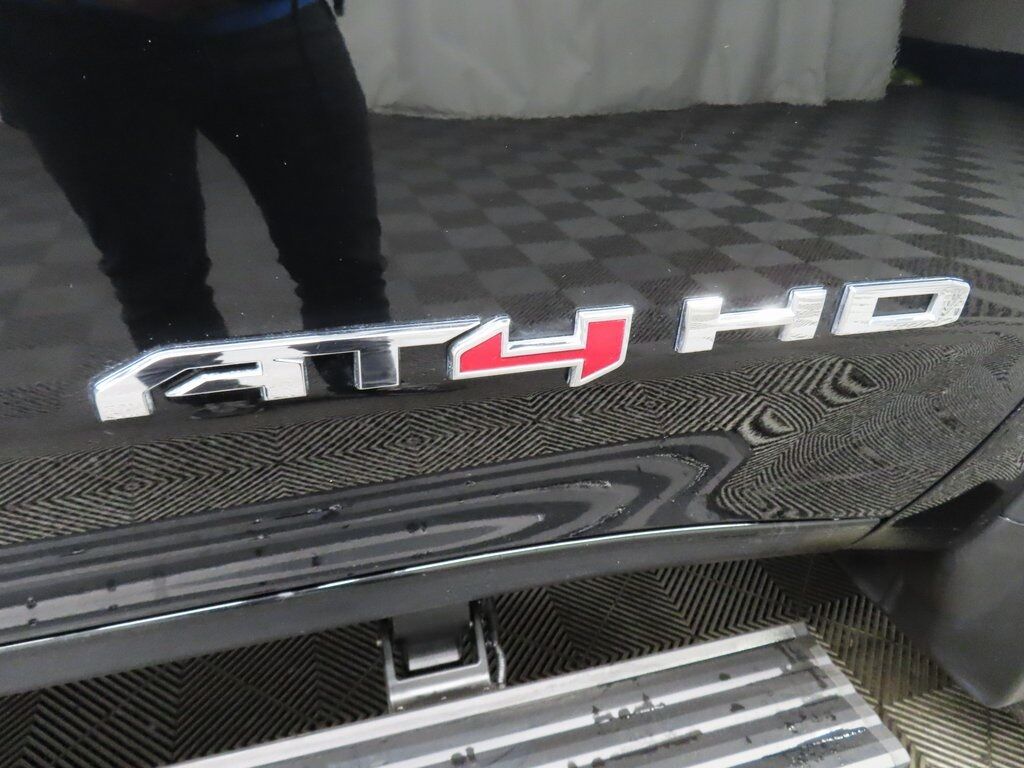 2024 GMC Sierra 2500HD 4x4 Crew Cab AT4 Fond du Lac WI 2024 GMC Sierra 2500HD 4x4 Crew Cab AT4 Fond du Lac WI