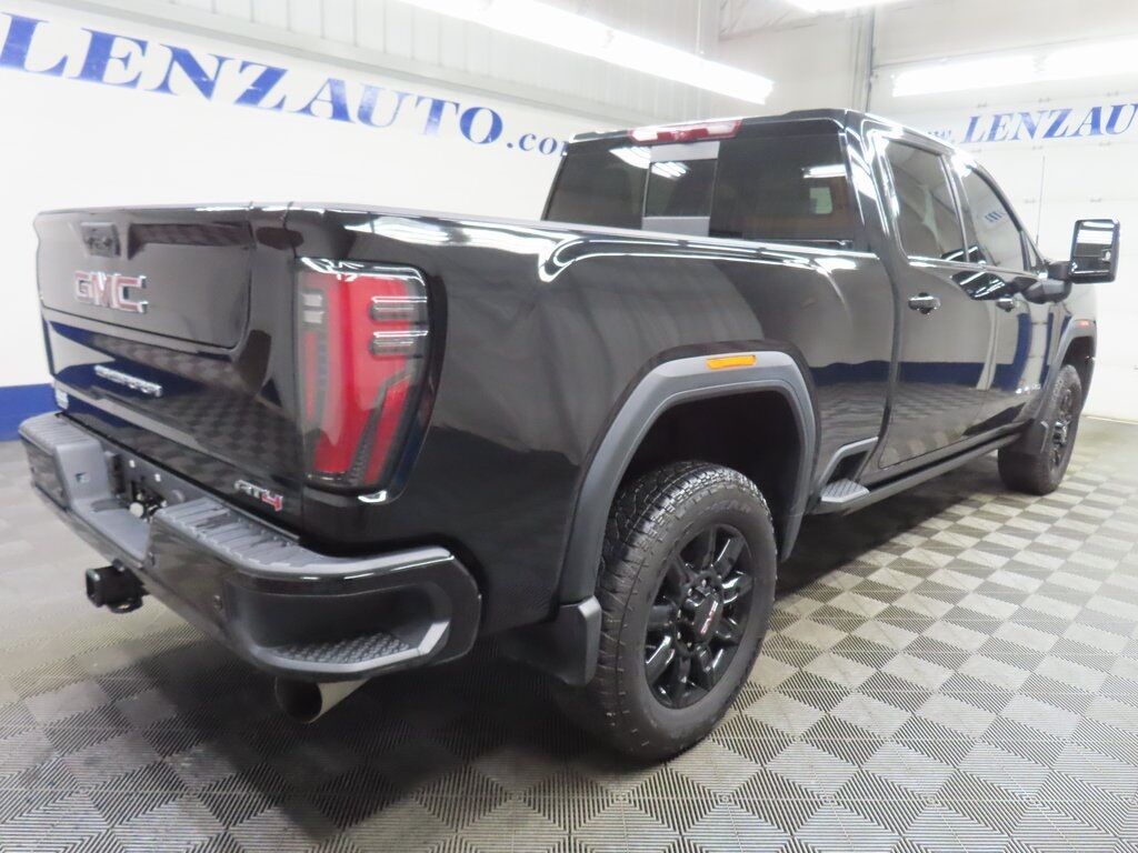 2024 GMC Sierra 2500HD 4x4 Crew Cab AT4 Fond du Lac WI 2024 GMC Sierra 2500HD 4x4 Crew Cab AT4 Fond du Lac WI