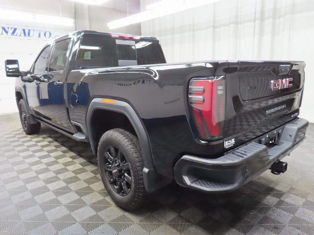 2024 GMC Sierra 2500HD 4x4 Crew Cab AT4 Fond du Lac WI 2024 GMC Sierra 2500HD 4x4 Crew Cab AT4 Fond du Lac WI