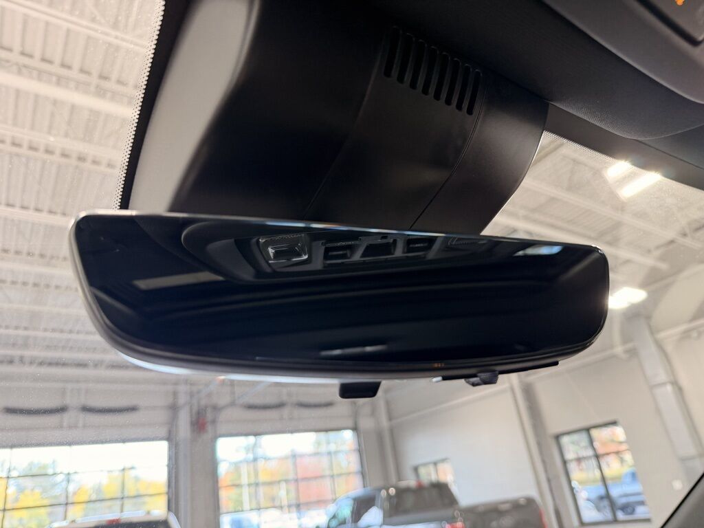 2024 GMC Sierra 2500HD 4x4 Crew Cab AT4 Minocqua WI 2024 GMC Sierra 2500HD 4x4 Crew Cab AT4 Minocqua WI