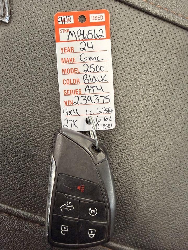 2024 GMC Sierra 2500HD 4x4 Crew Cab AT4 Minocqua WI 2024 GMC Sierra 2500HD 4x4 Crew Cab AT4 Minocqua WI