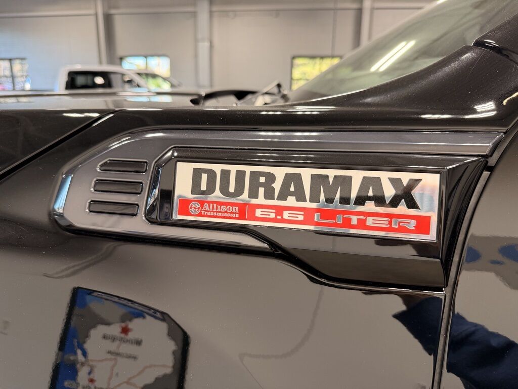 2024 GMC Sierra 2500HD 4x4 Crew Cab AT4 Minocqua WI 2024 GMC Sierra 2500HD 4x4 Crew Cab AT4 Minocqua WI