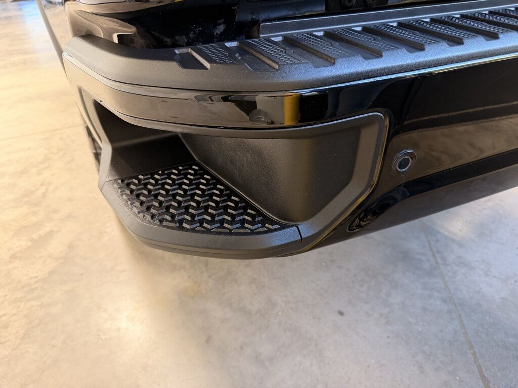 2024 GMC Sierra 2500HD 4x4 Crew Cab AT4 Minocqua WI 2024 GMC Sierra 2500HD 4x4 Crew Cab AT4 Minocqua WI