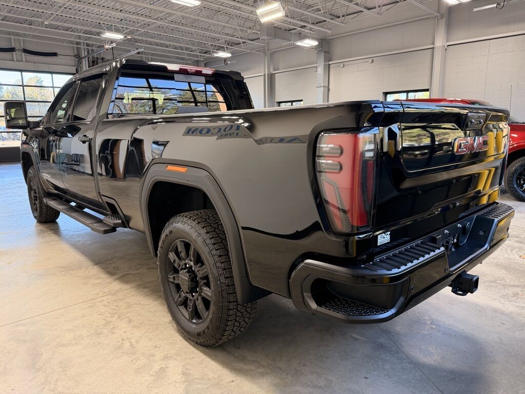 2024 GMC Sierra 2500HD 4x4 Crew Cab AT4 Minocqua WI 2024 GMC Sierra 2500HD 4x4 Crew Cab AT4 Minocqua WI