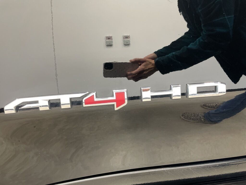 2024 GMC Sierra 2500HD 4x4 Crew Cab AT4 Minocqua WI 2024 GMC Sierra 2500HD 4x4 Crew Cab AT4 Minocqua WI