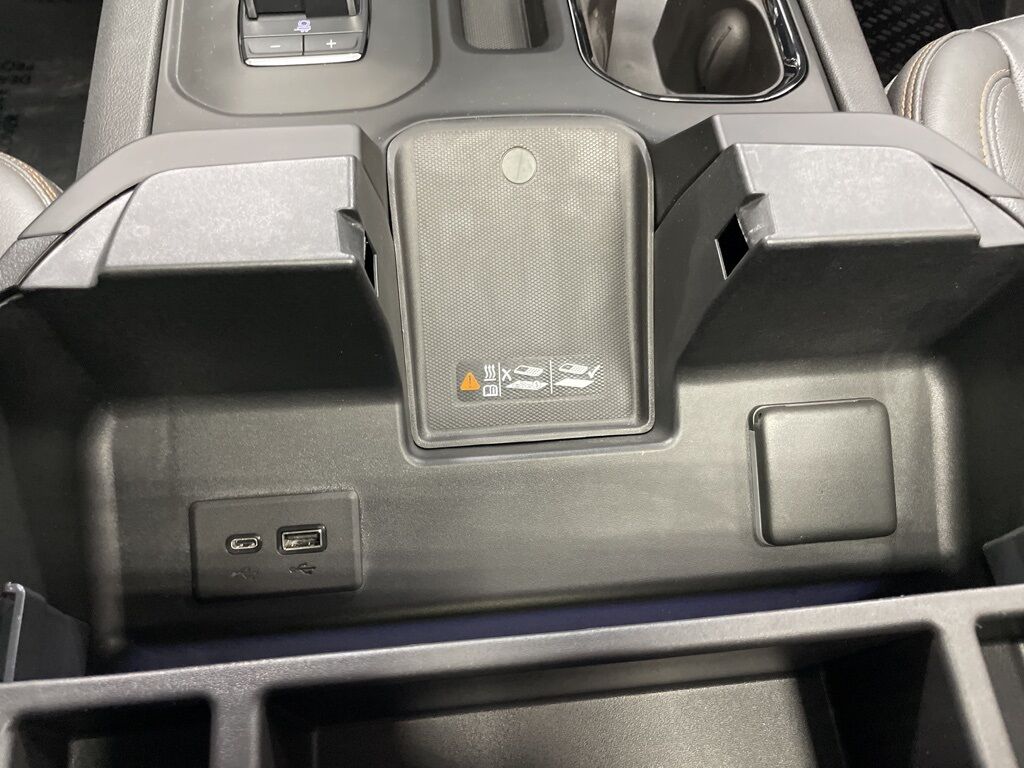 2024 GMC Sierra 2500HD 4x4 Crew Cab AT4 Minocqua WI 2024 GMC Sierra 2500HD 4x4 Crew Cab AT4 Minocqua WI