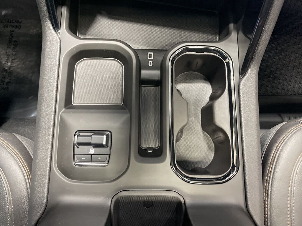 2024 GMC Sierra 2500HD 4x4 Crew Cab AT4 Minocqua WI 2024 GMC Sierra 2500HD 4x4 Crew Cab AT4 Minocqua WI