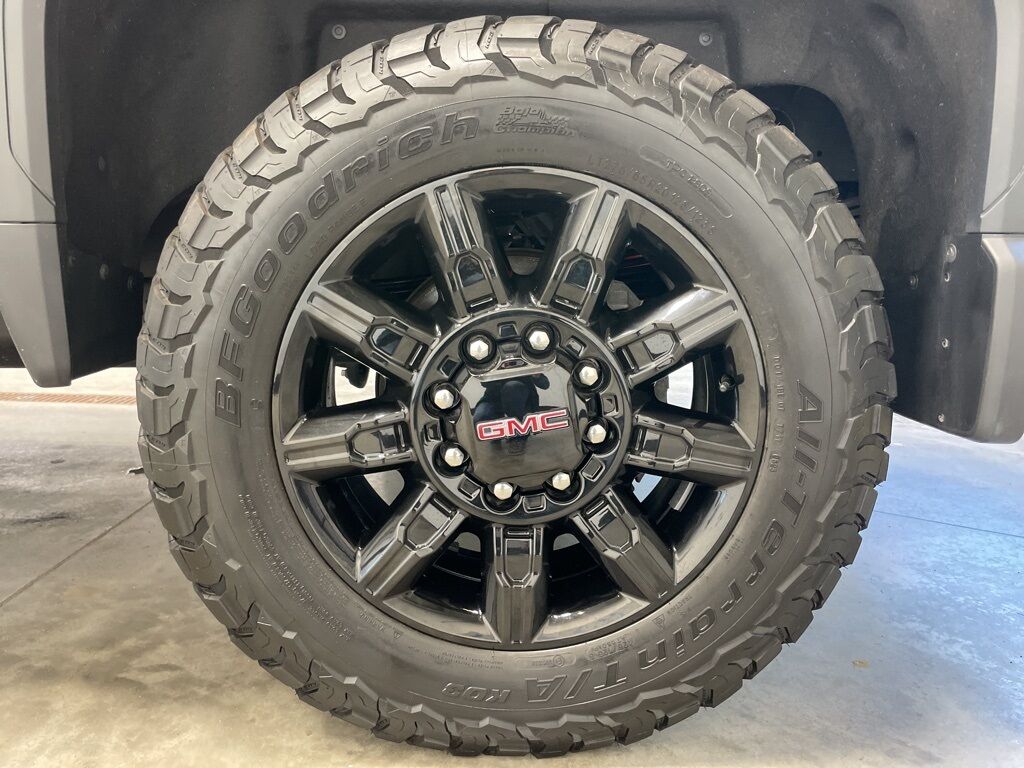 2024 GMC Sierra 2500HD 4x4 Crew Cab AT4 Minocqua WI 2024 GMC Sierra 2500HD 4x4 Crew Cab AT4 Minocqua WI